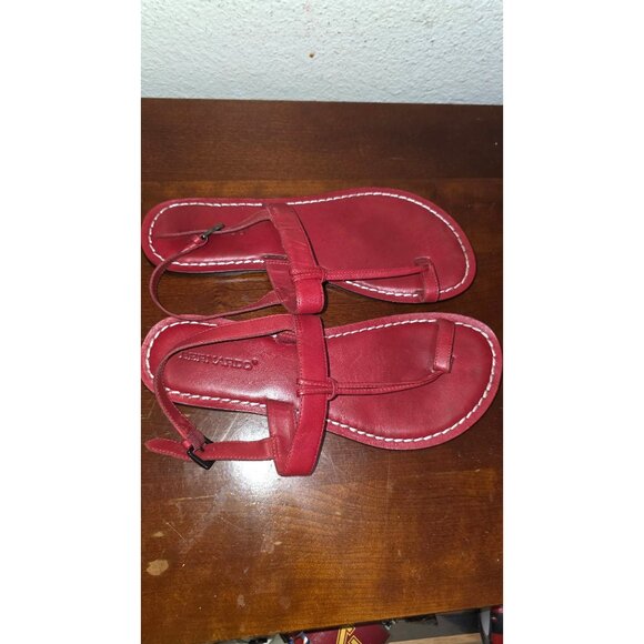 Bernardo Women's Red Leather Sandals Size 10M White Stitching & T-Strap Design - Picture 3 of 7